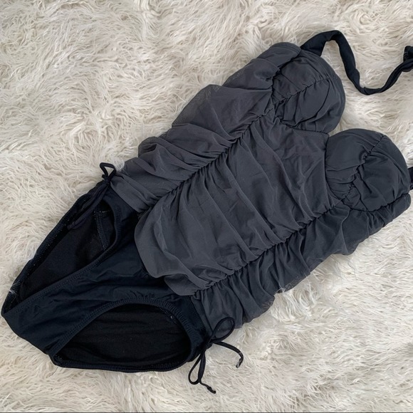Albion Ruched Grey & Black One Piece Swimsuit Women’s Size Small - Picture 3 of 14
